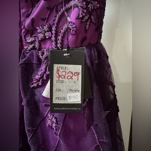 NWT-Purple Off-Shoulder cocktail Dress - Picture 6 of 7